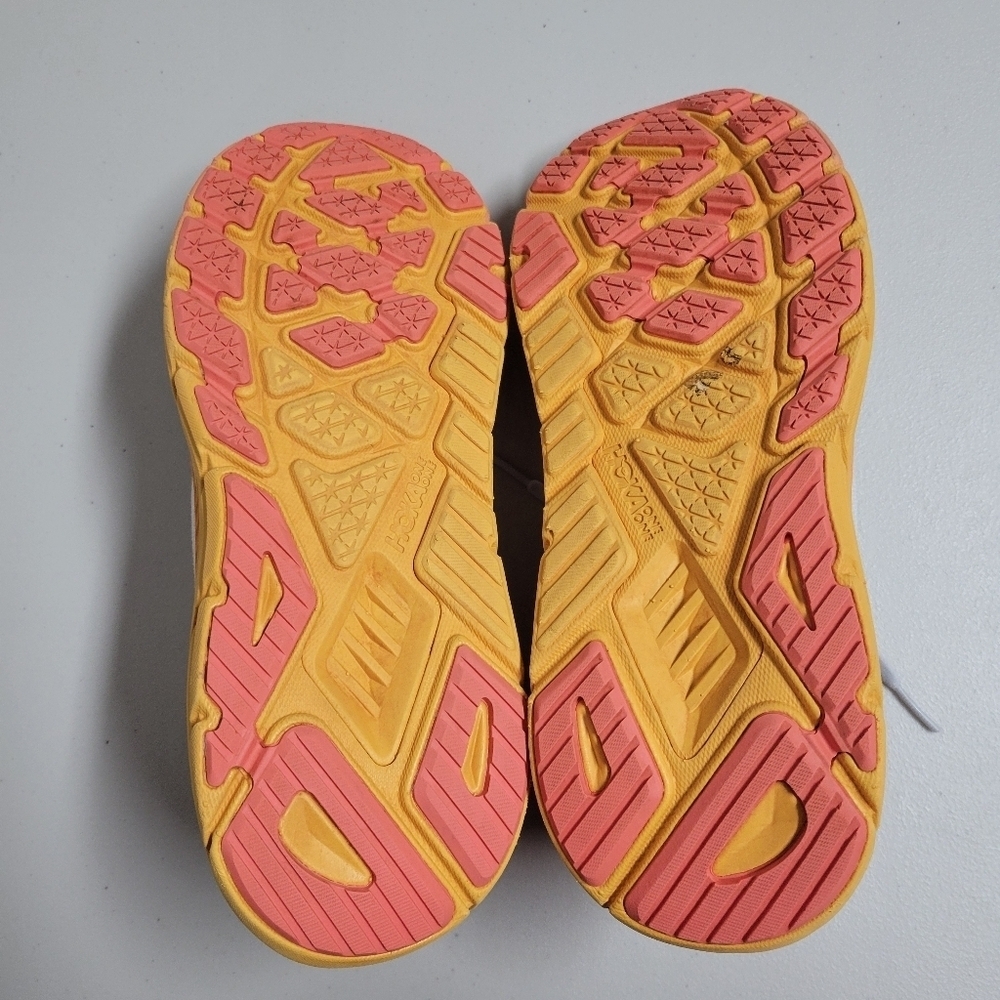 Hoka One One Arahi Nimbus Nube/ Blanco 9.5B. - Picture 7 of 11